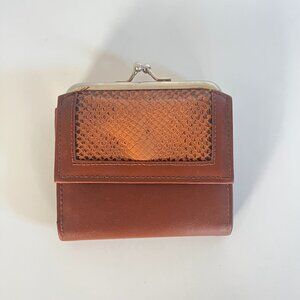 Vintage Avon Wallet Tan with "Snake" Skin Details Change Purse